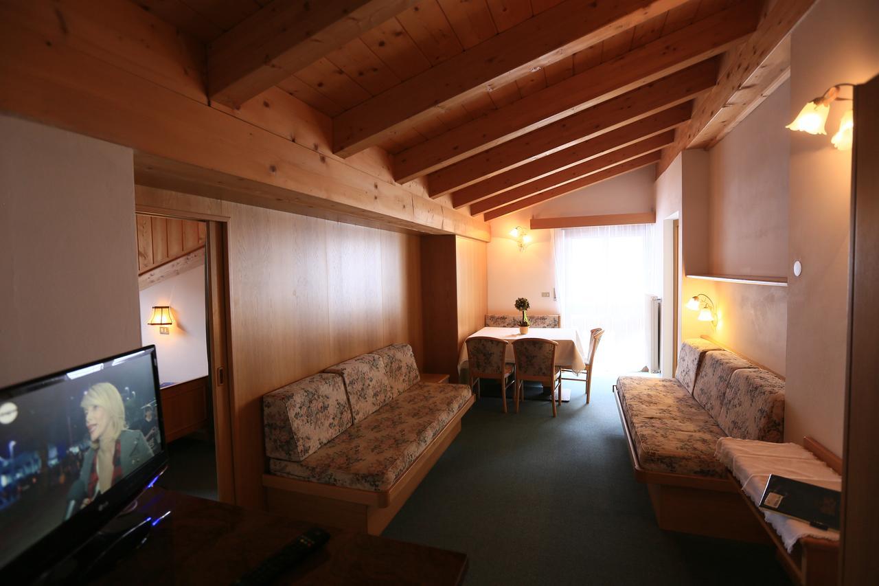 Albergo Arnica Canazei Exterior foto